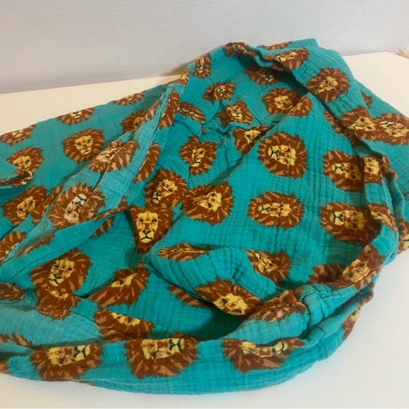 Oliver + Kit 5 Piece Muslin Baby Blankets & Crib Sheets Bundle - Picture 4 of 10